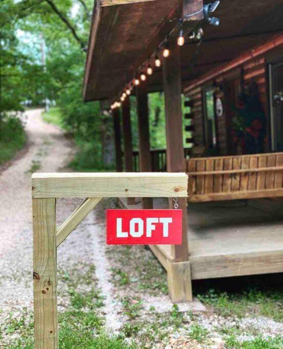 The Loft At Bear Mountain Log Cabins Eureka Springs Eksteriør bilde