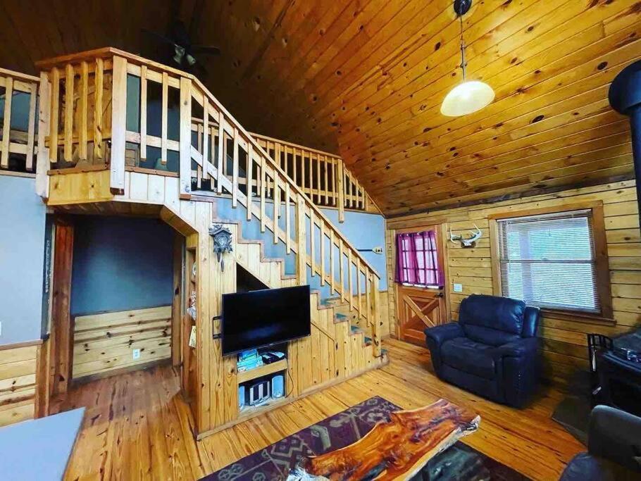 The Loft At Bear Mountain Log Cabins Eureka Springs Eksteriør bilde