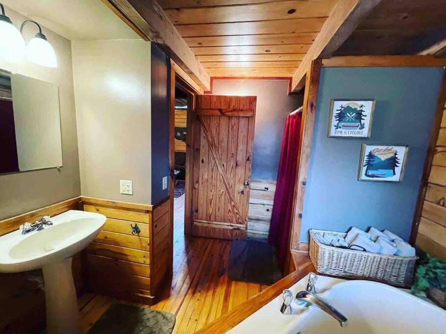The Loft At Bear Mountain Log Cabins Eureka Springs Eksteriør bilde